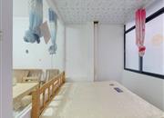 花果山小区-次卧