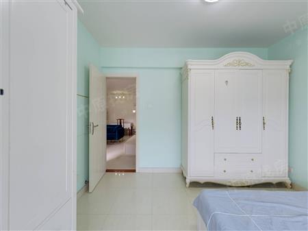 泛海拉菲花园（一期）-主卧