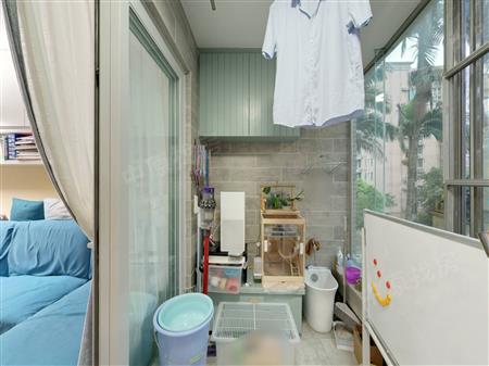 百仕达花园一期-阳台