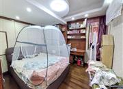 新港鸿花园-次卧