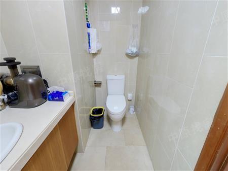 天悦湾花园-卫生间