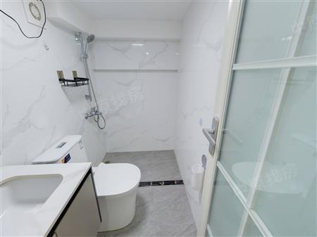 中粮创芯研发中心-卫生间