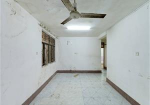 区政府旁老房子很便宜位置好