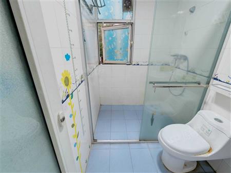 俊峰丽舍花园-卫生间