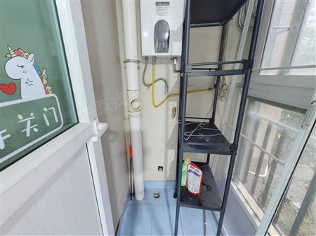 俊峰丽舍花园-阳台