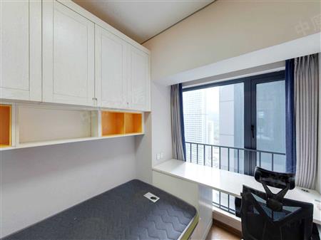 宝能城花园-次卧