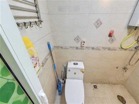 新新家园-卫生间