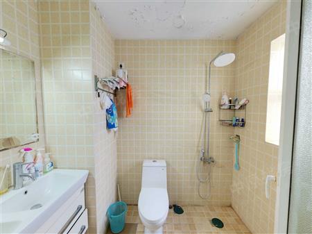 漾日湾畔-卫生间