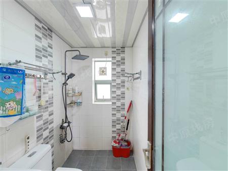 漾日湾畔-卫生间