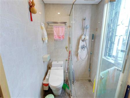 领誉华府-卫生间