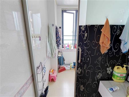 圣莫丽斯花园（三期）-卫生间