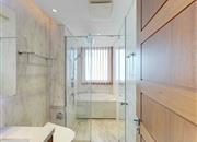 半岛城邦花园三期-卫生间