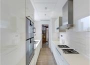 半岛城邦花园三期-厨房