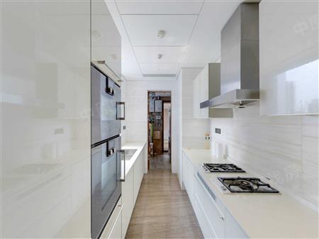 半岛城邦花园三期-厨房