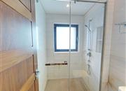 半岛城邦花园三期-卫生间