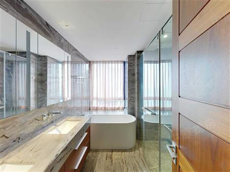 半岛城邦花园三期-卫生间