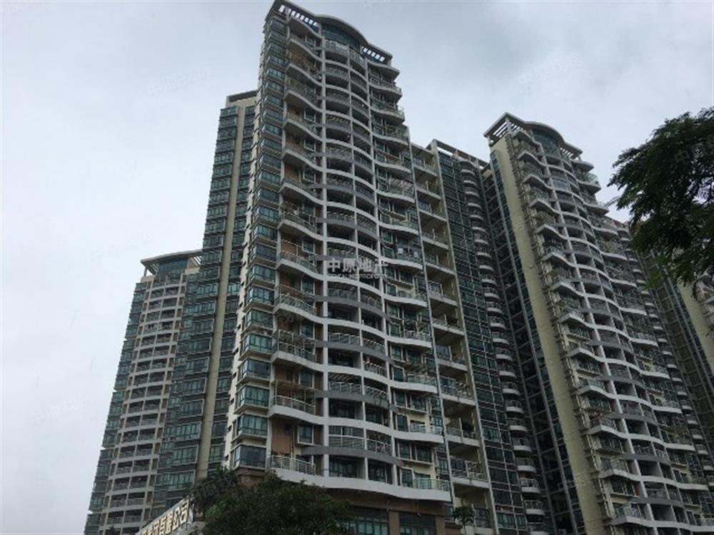 御景湾,3房2厅2卫,客厅出阳台,进门送入户的!