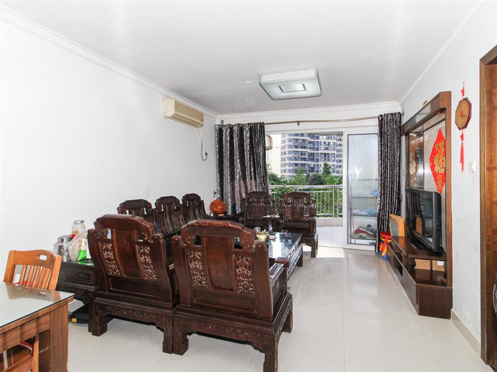 盐田外国语学位房 全新精装两房 户型通透方正 看房方便