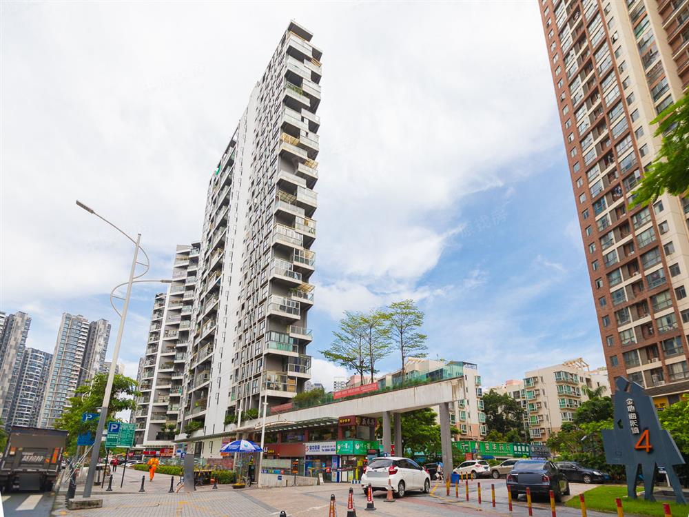 【深圳金地梅陇镇四期(金地梅陇镇花园)小区】龙华民治金地梅陇镇四期